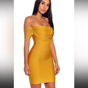 Miss Circle Off-Shoulder Yellow Dress Size S